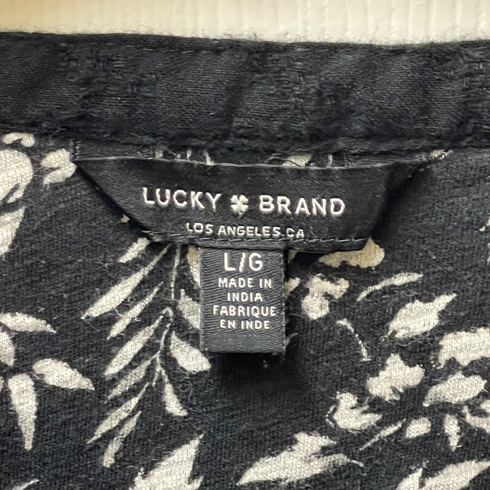 Lucky Brand Women's Sz L V-Neck Mixed Fabric‎ Embroidered Lace Black & White Top - Picture 4 of 16